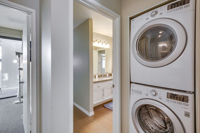 Building Photo - 701 Kettner Blvd