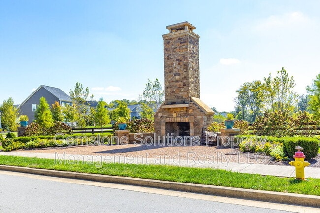 Building Photo - 1050 Nolencrest Dr