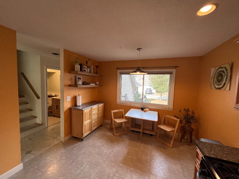 Building Photo - 62 Fox Run Ct