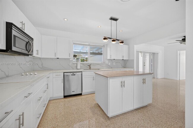 Building Photo - 7280 SW 128th St