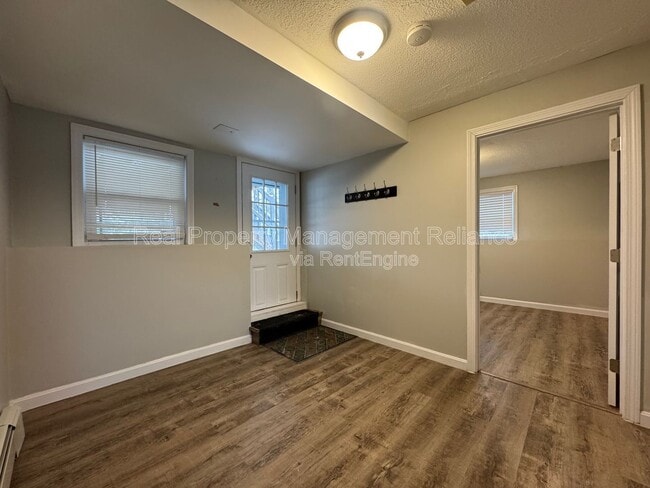 Building Photo - 30 Gables Cir