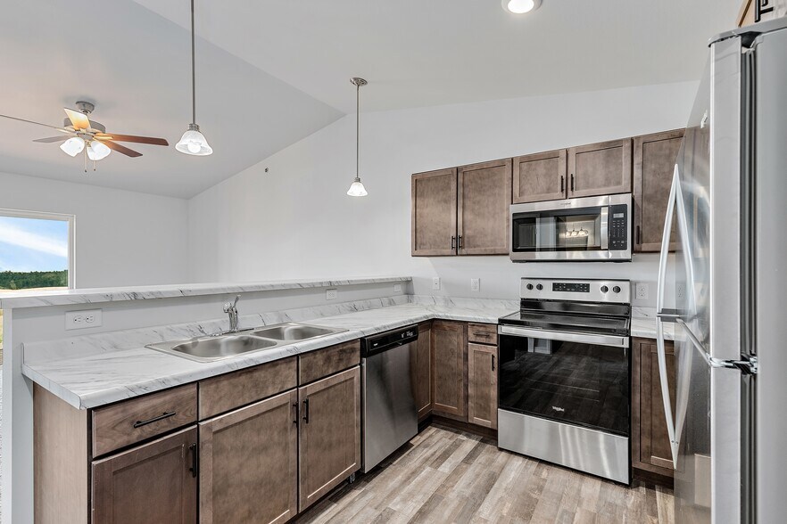 Red Rock Apartments 7175 Dunsmore Rd Rapid City SD 57702 Apartment