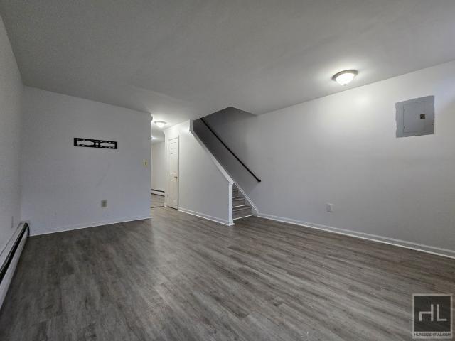 Building Photo - 4 bedroom in BROOKLYN NY 11206