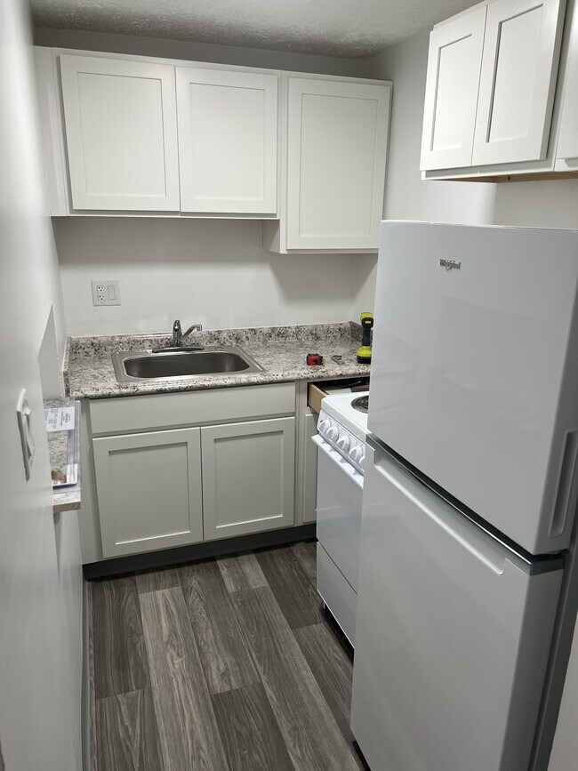 Building Photo - Sunset Apartments