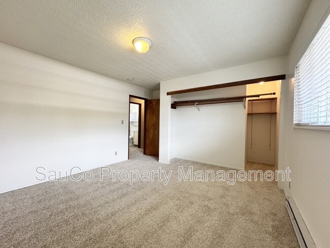 Building Photo - 538 S Nebraska St