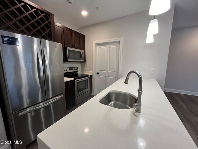 Building Photo - 130 Excelsior Ave