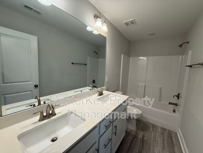Building Photo - 1347 Rosepine Drive
