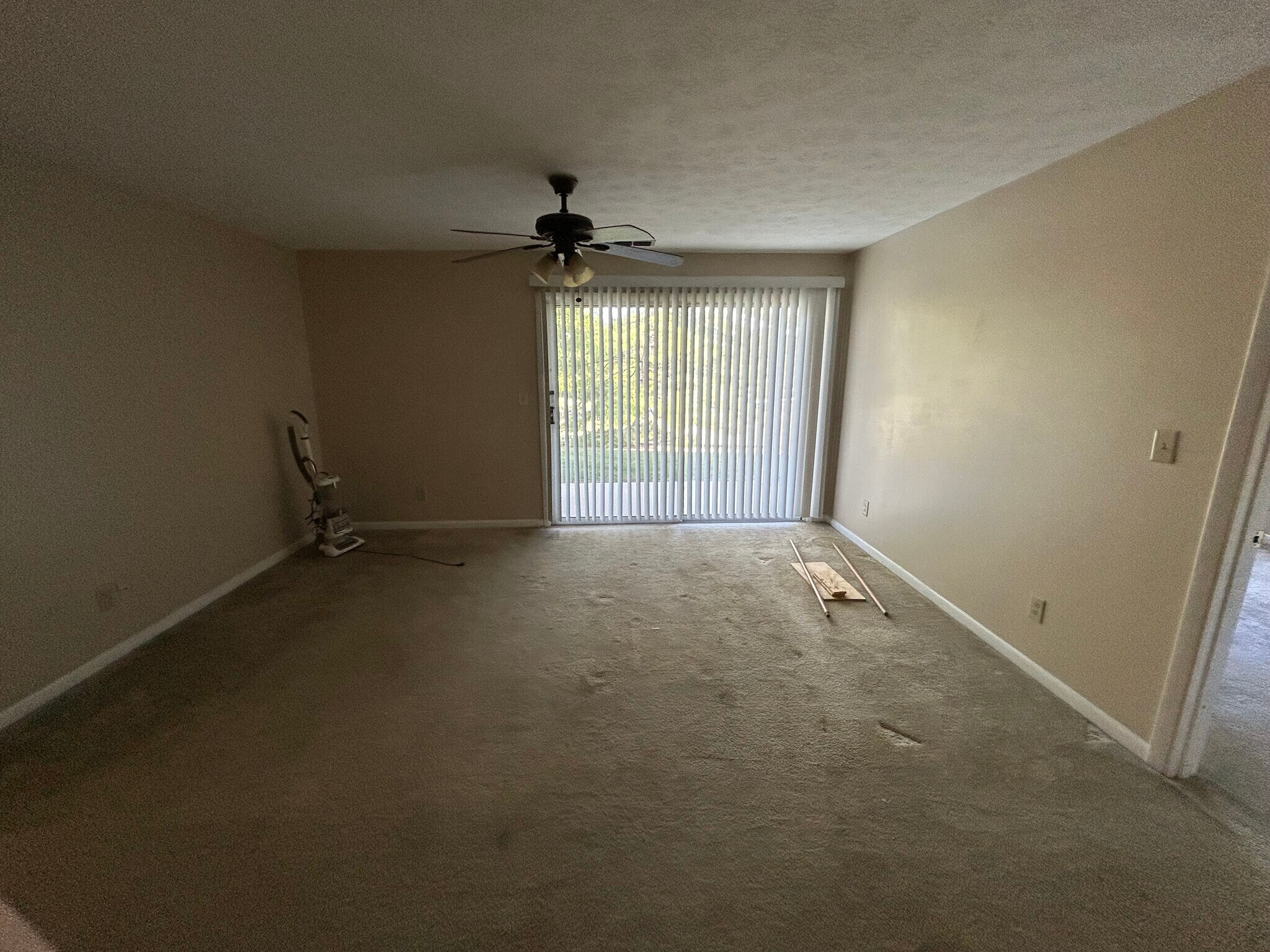 Building Photo - 12 Mallard Glen Dr