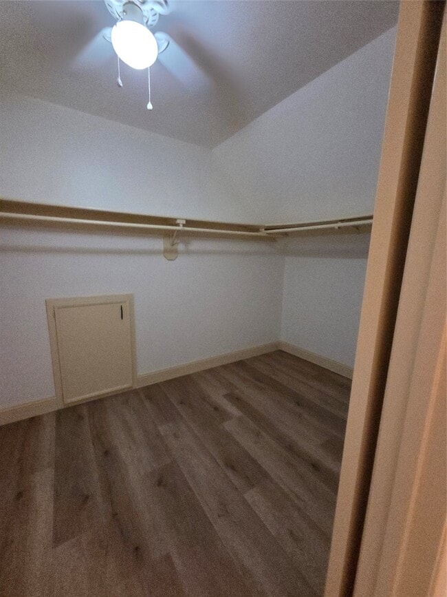 Building Photo - 14718 Earlswood Dr