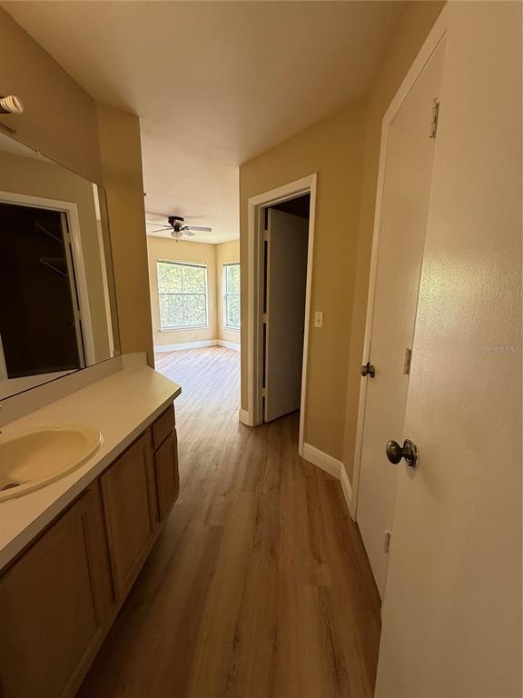Building Photo - 490 N Pin Oak Pl