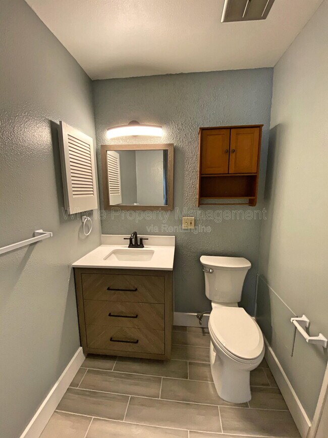 Building Photo - 7335 E Quincy Ave