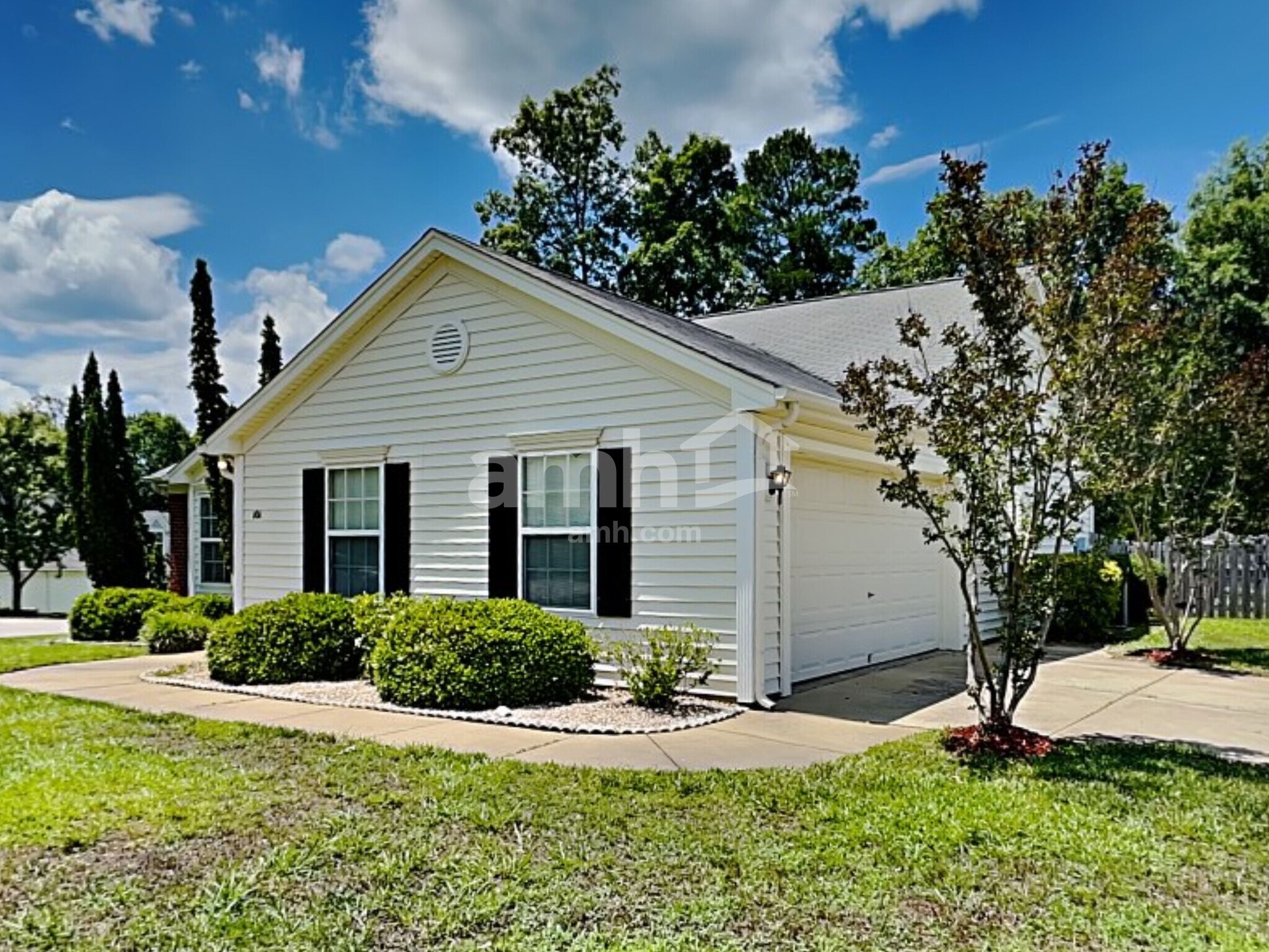 Building Photo - 101 Tyler Gate Ln