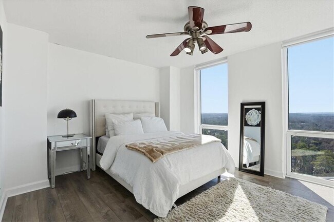Building Photo - 2870 Pharr Ct S Northwest