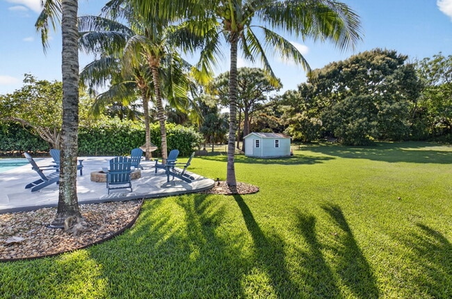 Building Photo - 6701 Hillside Ln