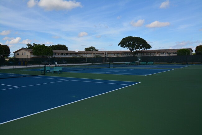 Building Photo - 89 Canterbury D