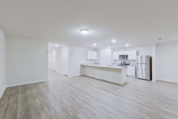 Building Photo - 21617 Yosemite Blvd