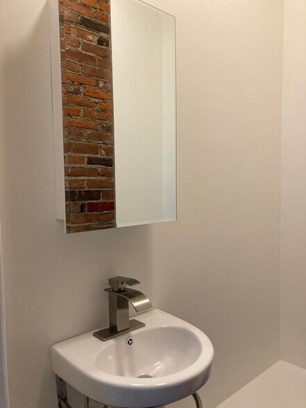 1/2 bath - 2110 E Clearfield St