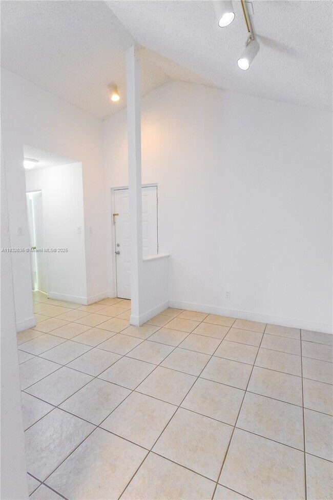 Building Photo - 15770 SW 106th Terrace