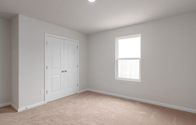 Building Photo - 4725 Hazelburn Dr