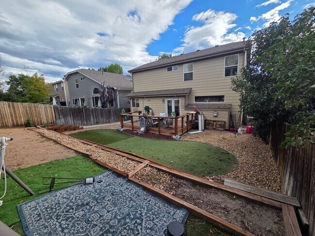 Building Photo - Stunning 5-Bedroom Home in the Heart of Pa...