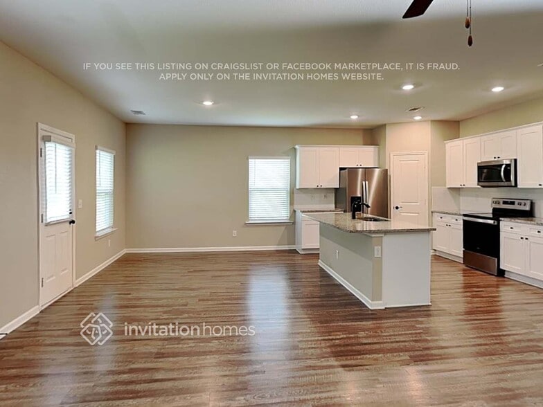 Building Photo - 442 Samara Ct