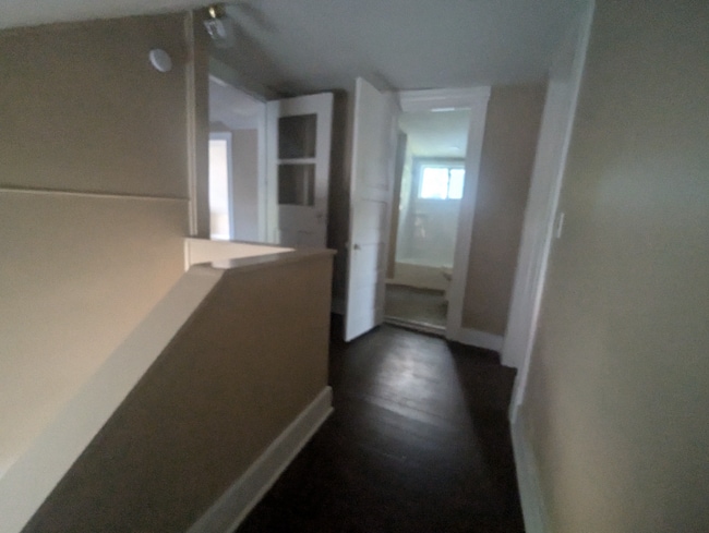 Building Photo - 410 W 23rd St