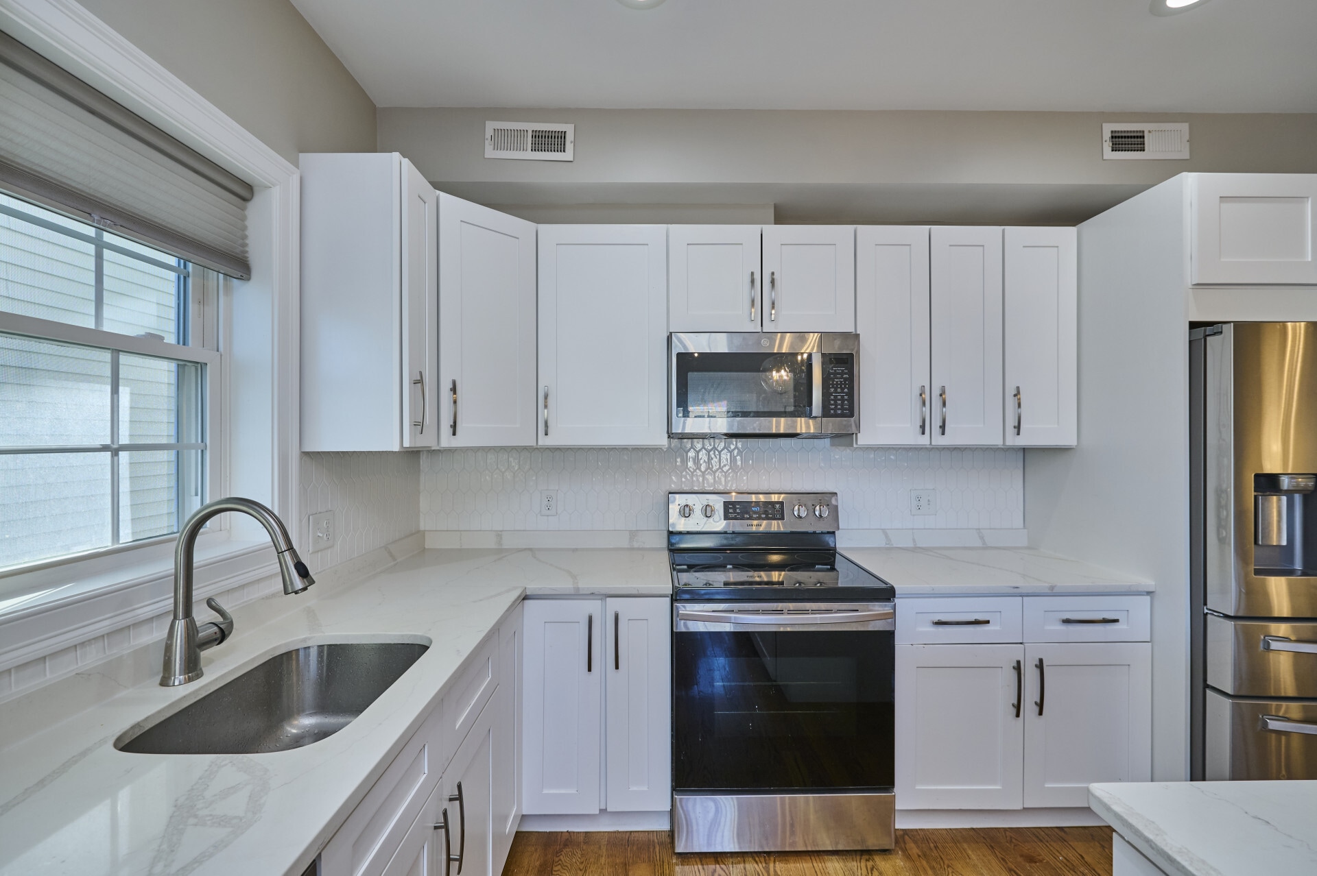 Building Photo - 25 Bellevue Ave