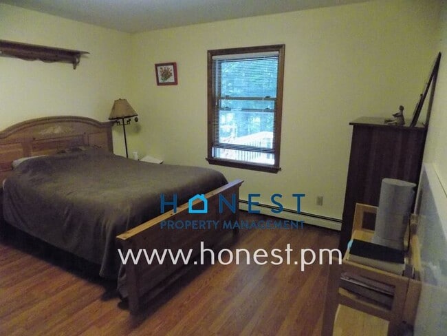 Building Photo - 43 Sunset Dr