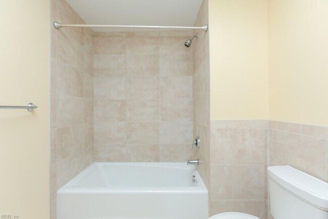 Building Photo - Tanner's Landing