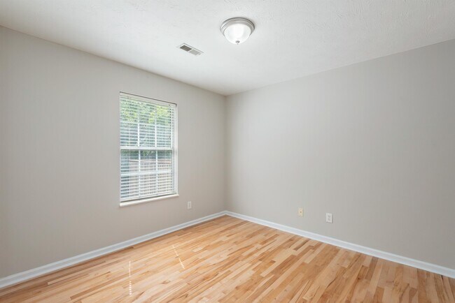 Building Photo - 5957 Warrenpark Ln