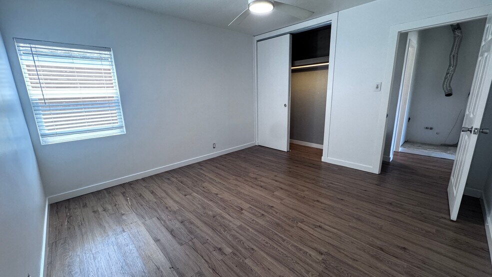 Building Photo - 8102 McKinley Ave