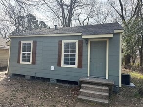 Building Photo - 3br 1 bath fully remodeled