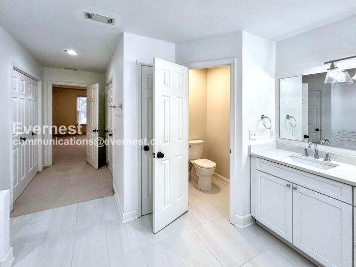 Building Photo - 1420 Calloway Ct