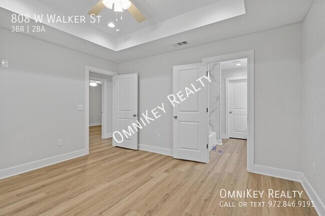 Building Photo - 808 W Walker St