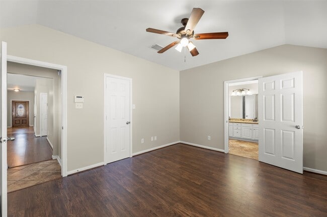 Building Photo - 1718 Charlton Oaks Ct