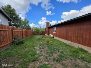 Building Photo - 1743 E Nadean Ln