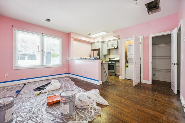 Building Photo - 16 Fisk St