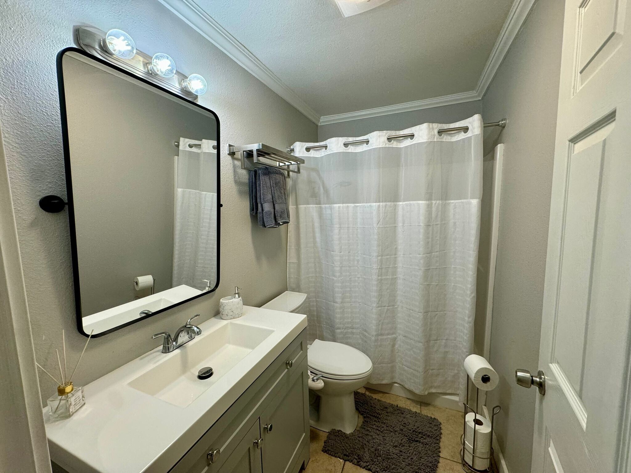 Building Photo - 103 Bernice Dr