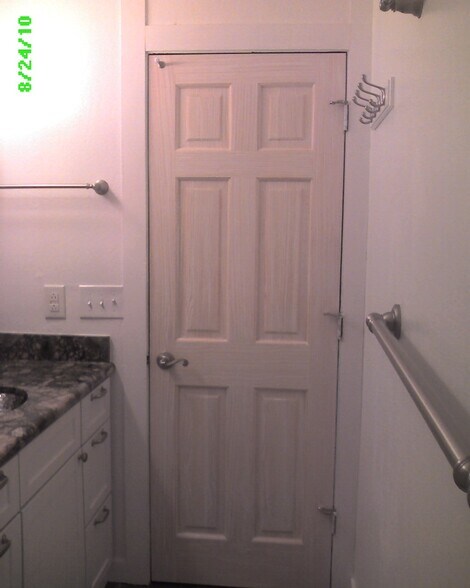 Bathroom - 989 Tahoe Boulevard