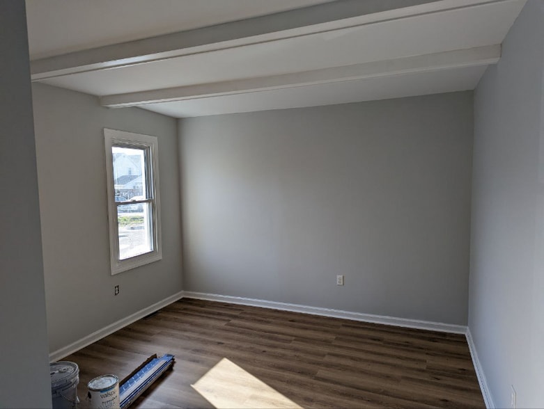 Building Photo - 1172 Wyoming Ave