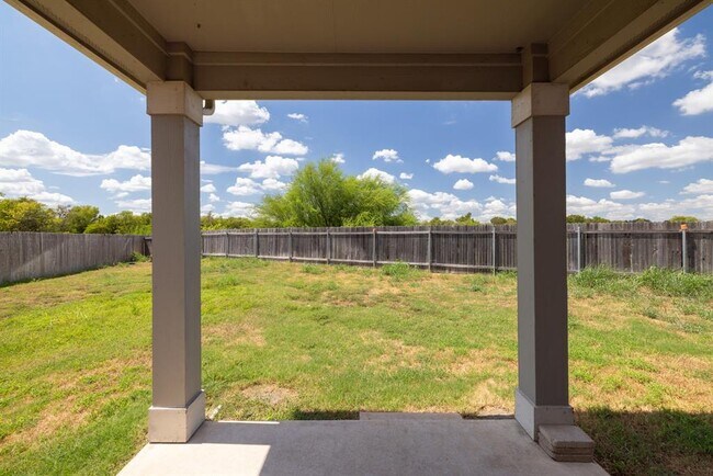 Building Photo - 14100 Purple Azalea Dr