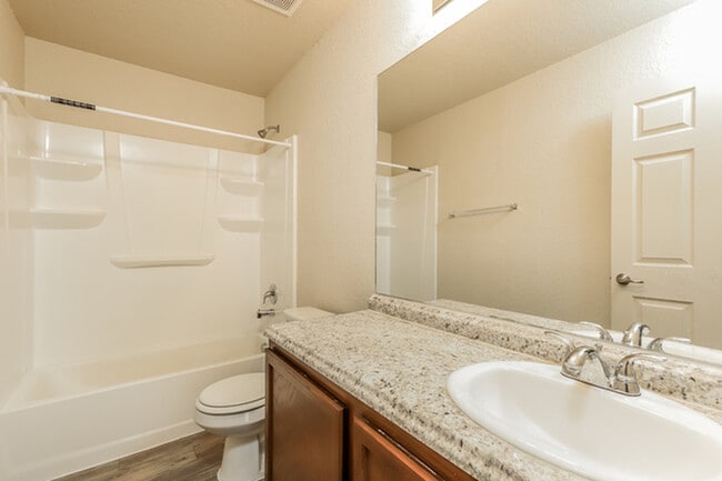 Building Photo - 7002 Heathers Way