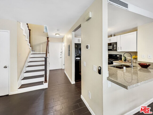 Building Photo - 13701 Hubbard St