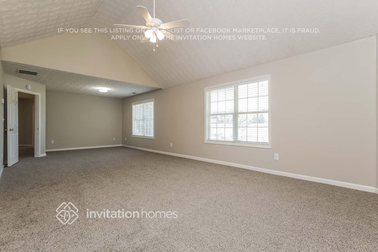 Building Photo - 333 Interlake