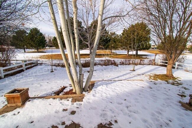 Building Photo - Great 3 Bedroom, 2-bathroom home near Lake Loveland and Boyd Lake.