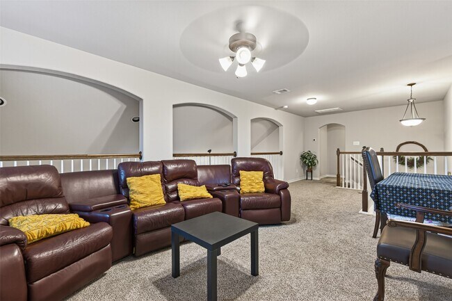 Building Photo - 2310 Shannon Ct