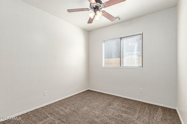 Building Photo - 7341 N 72nd Ave
