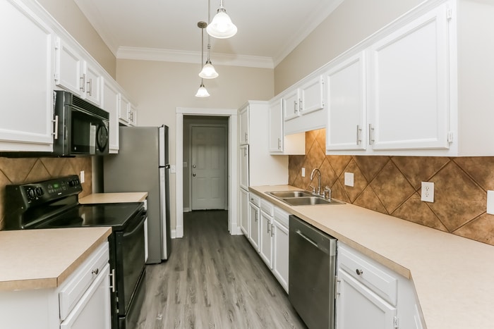 Building Photo - 204 Chinkapin Ct