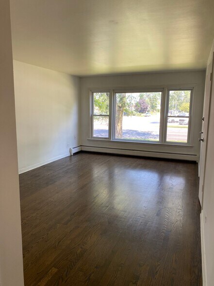 Building Photo - 6819 W 79th St