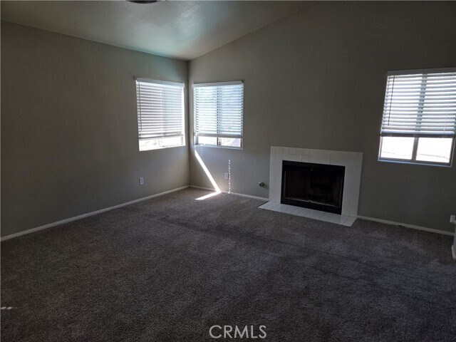 Building Photo - 15721 Lakeridge Rd